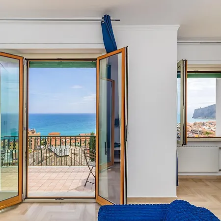 La Casa Nel Blu