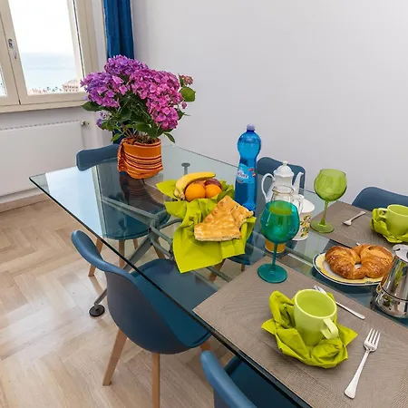 La Casa Nel Blu Finale Ligure